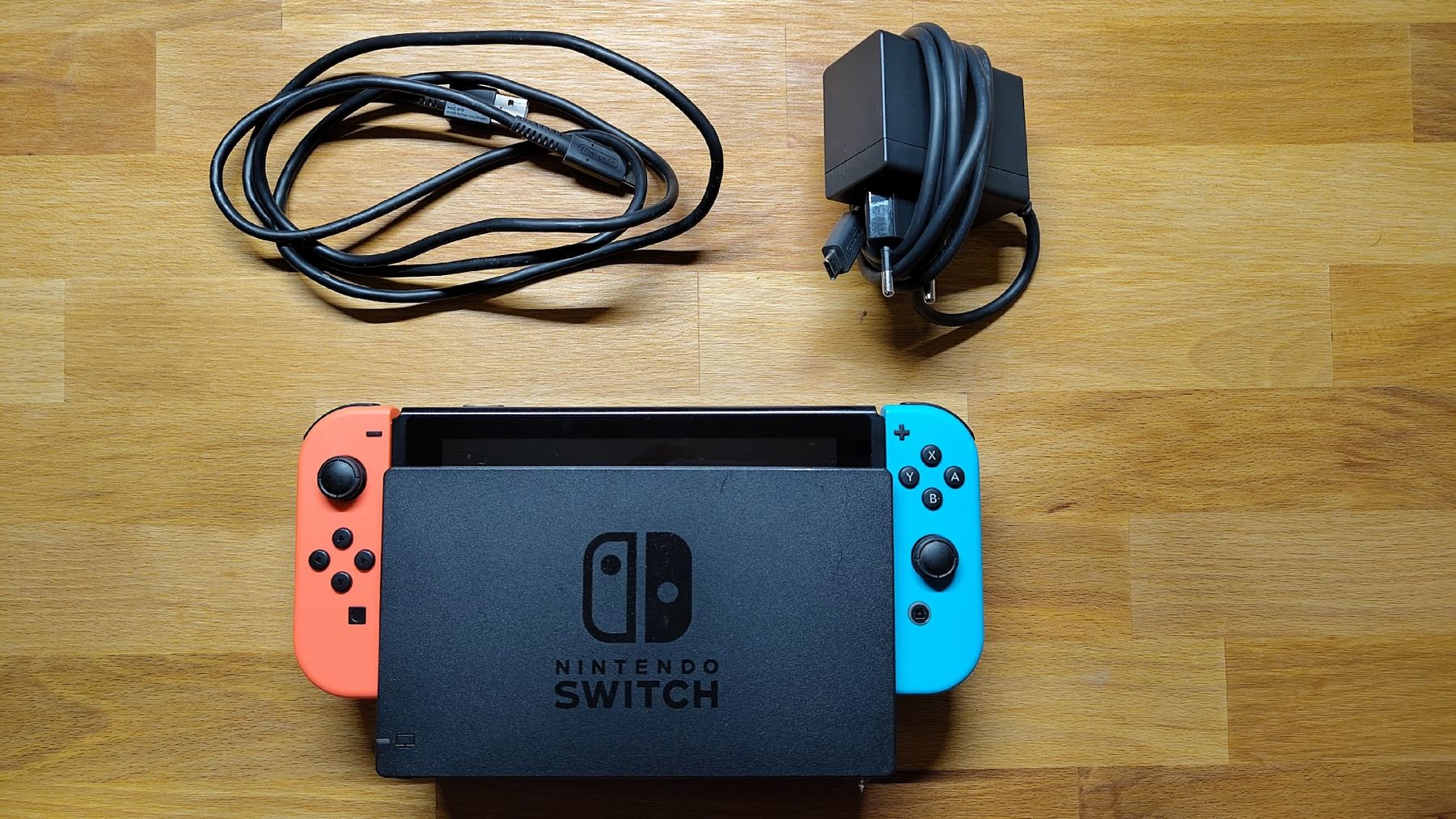 Nintendo Console: Nintendo Switch inkl. Zubehör – Usato da Zürich venduto da J.Gimple 1