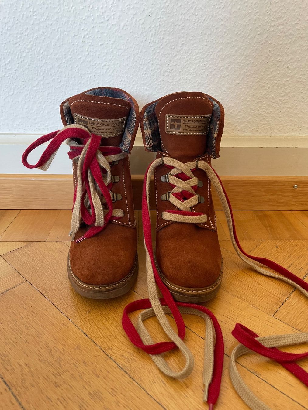 Tamaris Scarpe da donna: Stiefeletten von Tamaris – Usato da Zürich venduto da maikelisa 1