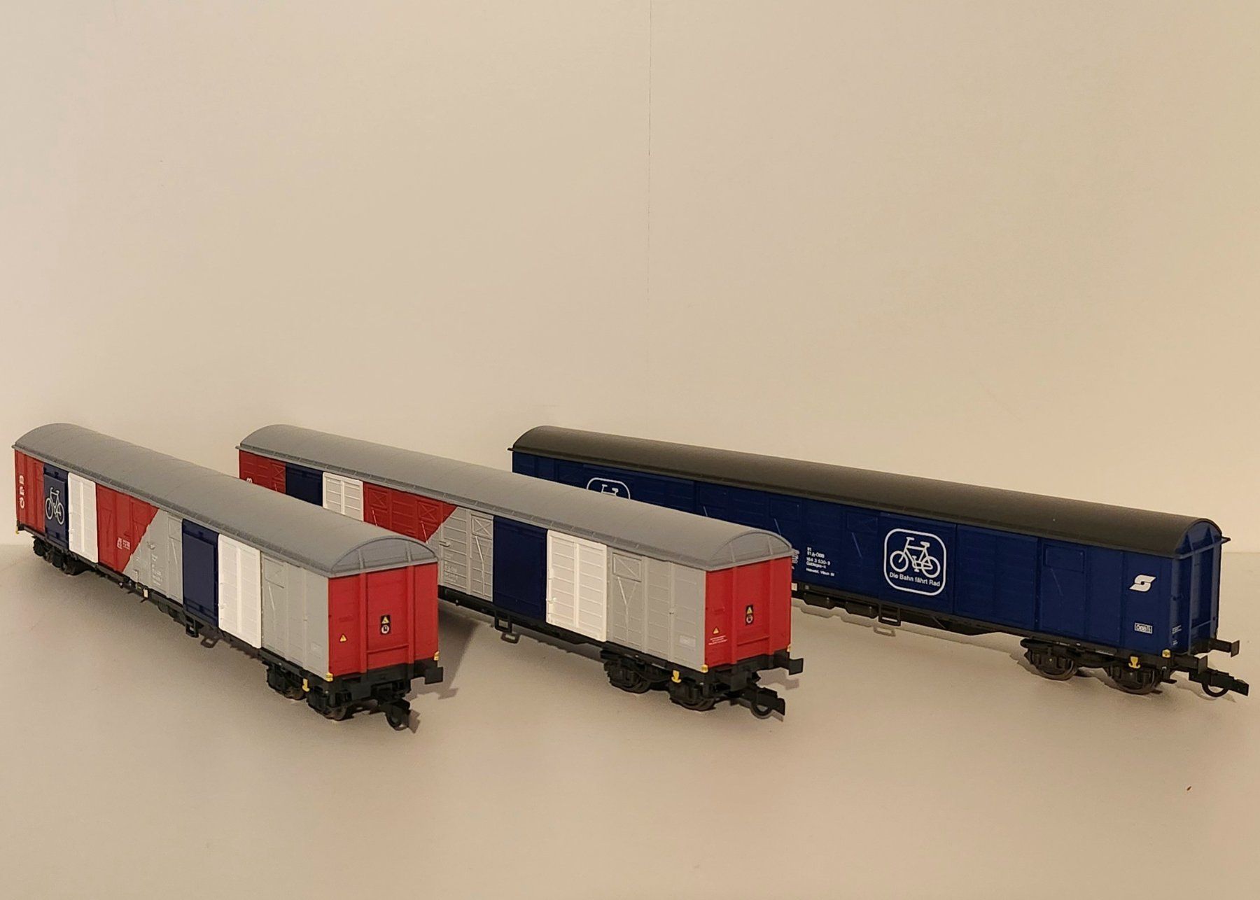 Roco Modellini di ferrovie: Roco 3er Set: ÖBB Fahrradtransport – Nuovo (secondo la descrizione) da Wittenwil venduto da ced_q8j7 5