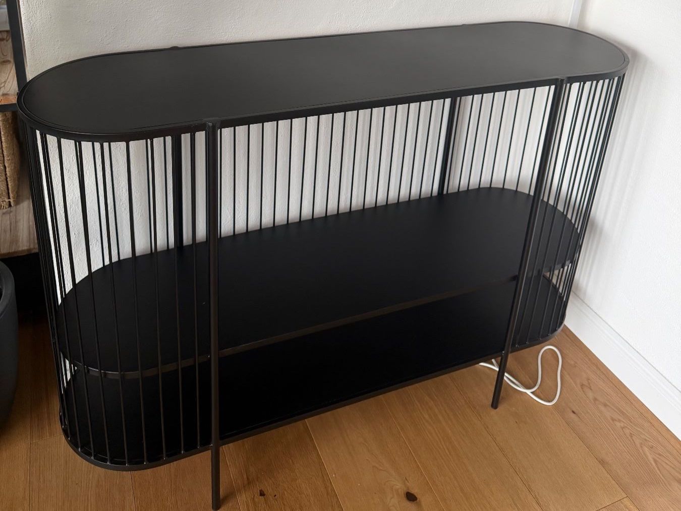Console: Konsole aus Metall in Schwarz – Usato da Dietlikon venduto da lyd_q6zm