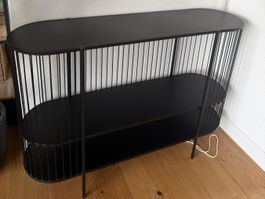 Konsole aus Metall in Schwarz