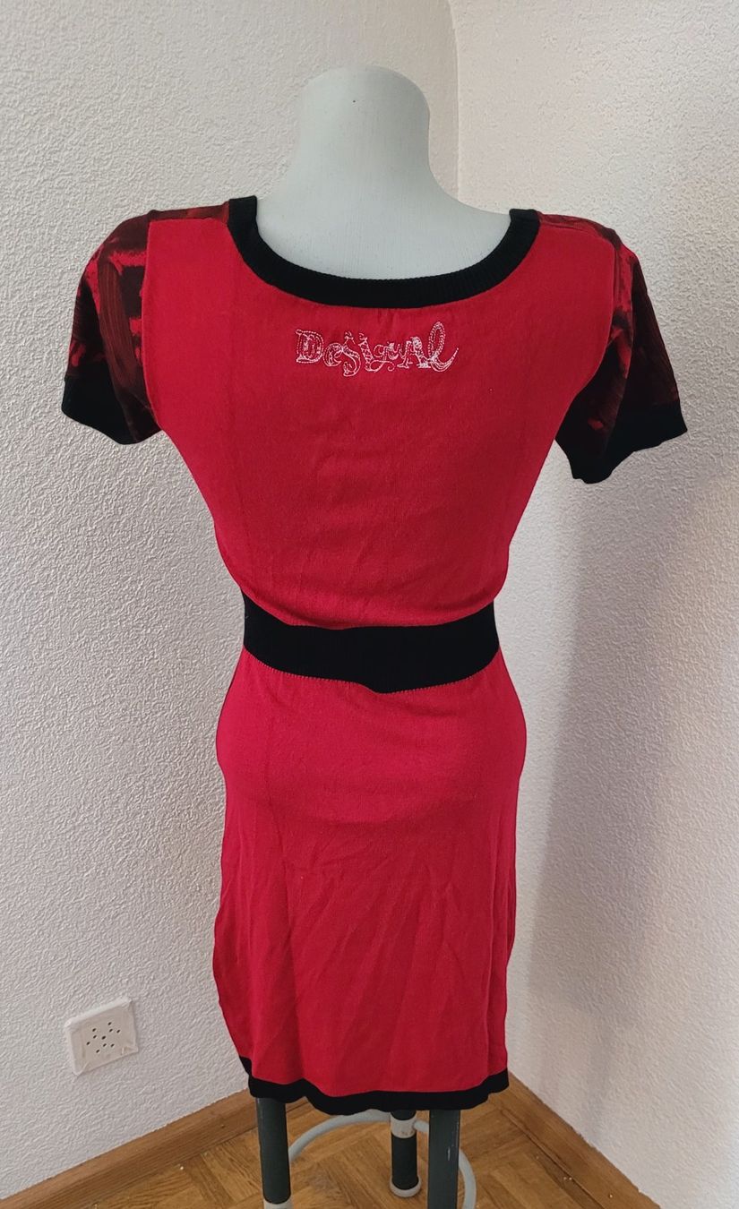 Desigual Vestiti: DESIGUAL Kleid Gr. S rot-schwarz – Usato da Füllinsdorf venduto da Sunnebliemli7 2