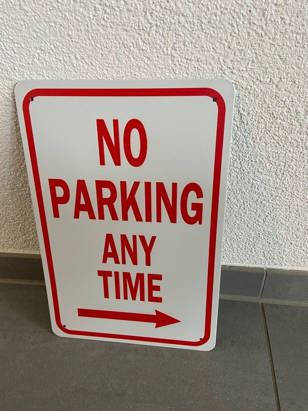 Insegne: NO PARKING Only Schild NEU 1.Pcs / NEU – Nuovo e nell'imballaggio originale da Seon venduto da Aaargauer01 7