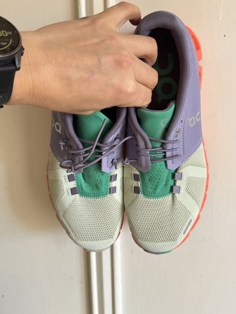 On Damenschuhe: On Cloud Running Shoes - Lavender/Orange - Size 38,5 – Neu (gemäss Beschreibung) aus Dietikon von dom_pvq5 2