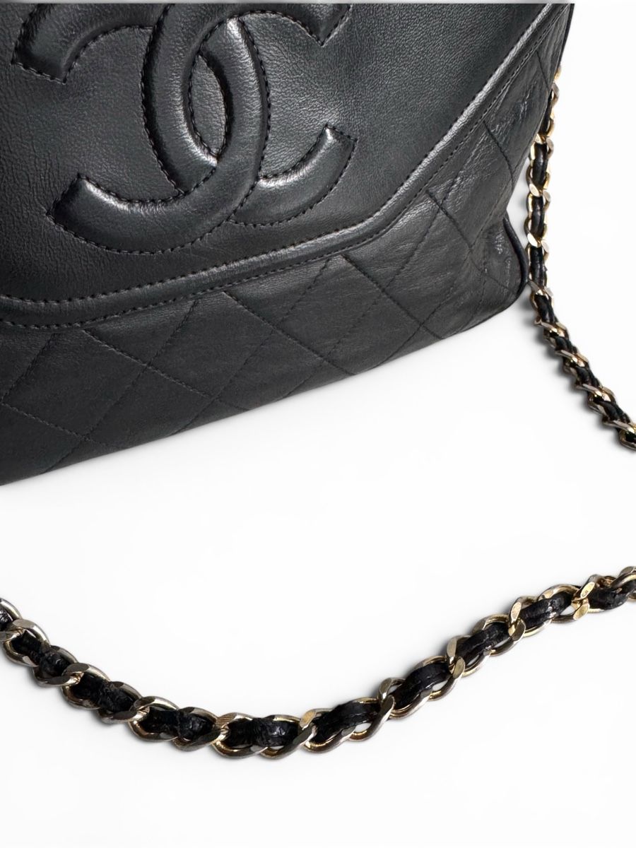 Chanel Borse da donna: CHANEL Lambskin Quilted Tassel Camera Case Tasche – Usato da Kriens venduto da hannaandkiko 7