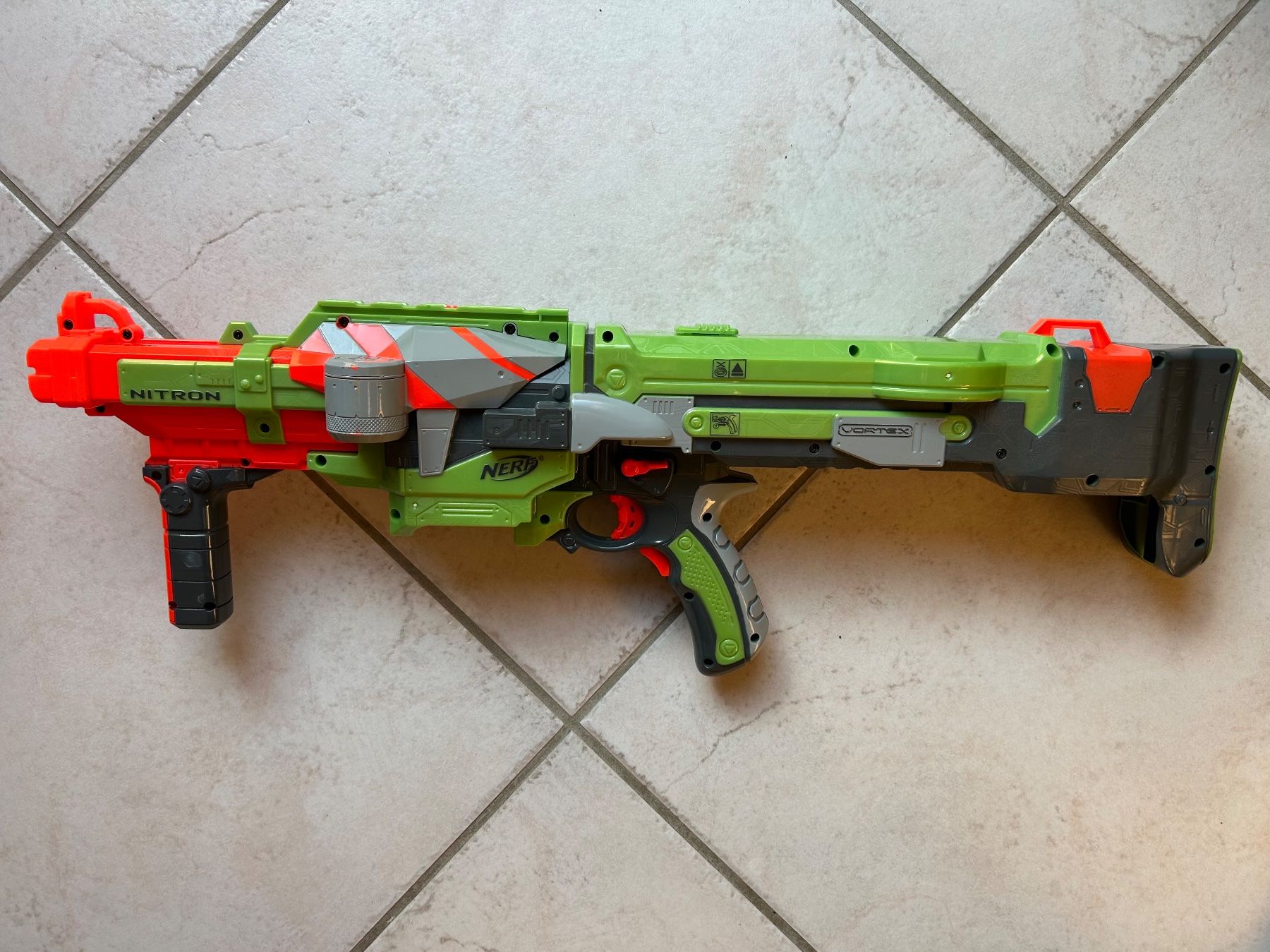 Nerf Giocattoli: Pistolets Nerf et munitions – Usato da Confignon venduto da kar_7slz 4