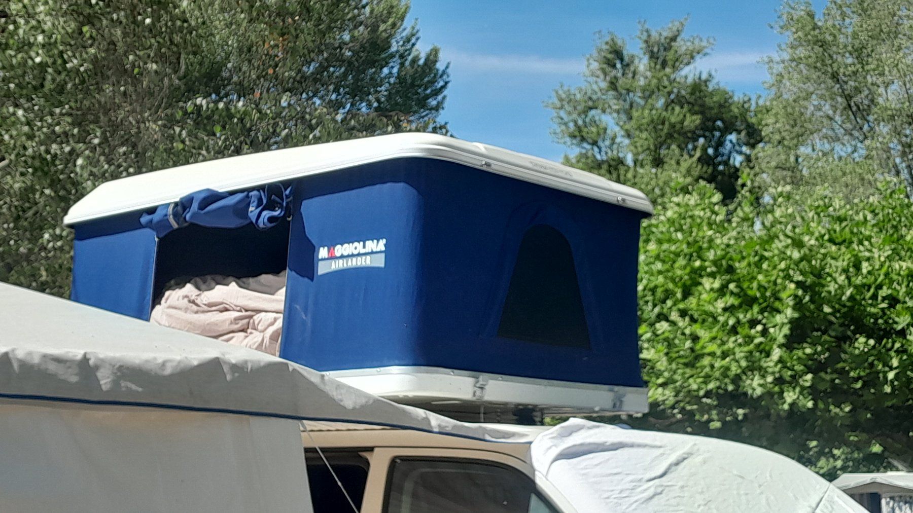 Maggiolina Tende : Dachzelt Maggiolina Airlander – Usato da Hilterfingen venduto da surini12 1