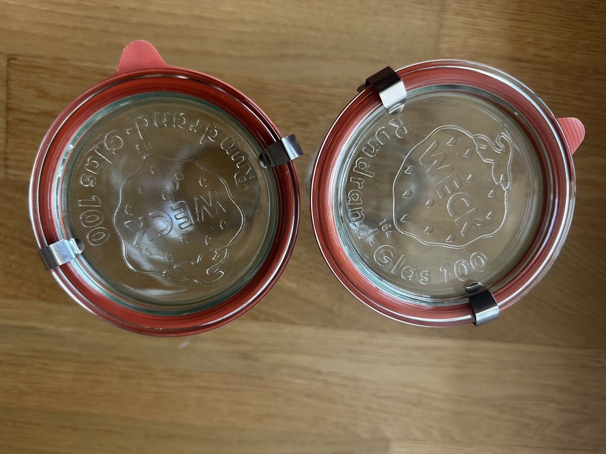 Weck Behälter & Ähnliches: 2 Weck Gläser Tulpenform ca. 1Liter – Gebraucht aus Hochdorf von lovetravel89 1