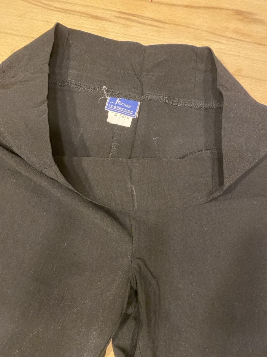 Lotti di vestiti: Kurze Umstandshosen M-L – Usato da Zumikon venduto da Teuchter 5