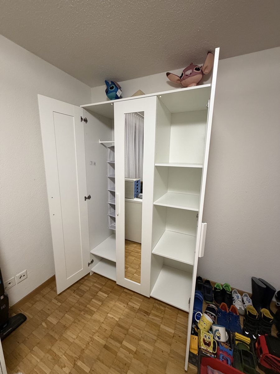 Schränke: Kleiderschrank – Gebraucht aus Eschen von Catarinari 2