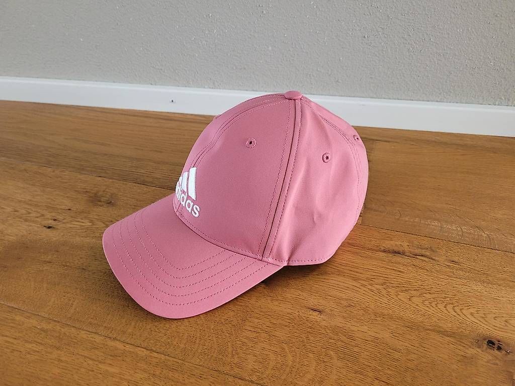 Adidas Altro abbigliamento per bambina: NEUE Kappe Adidas – Usato da Emmen venduto da Gilgen83 1