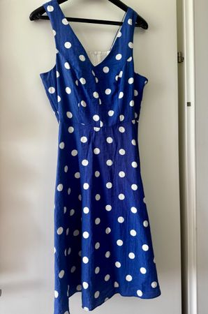 Blaues Sommerkleid mit Punkten von Yumi, Grösse 36