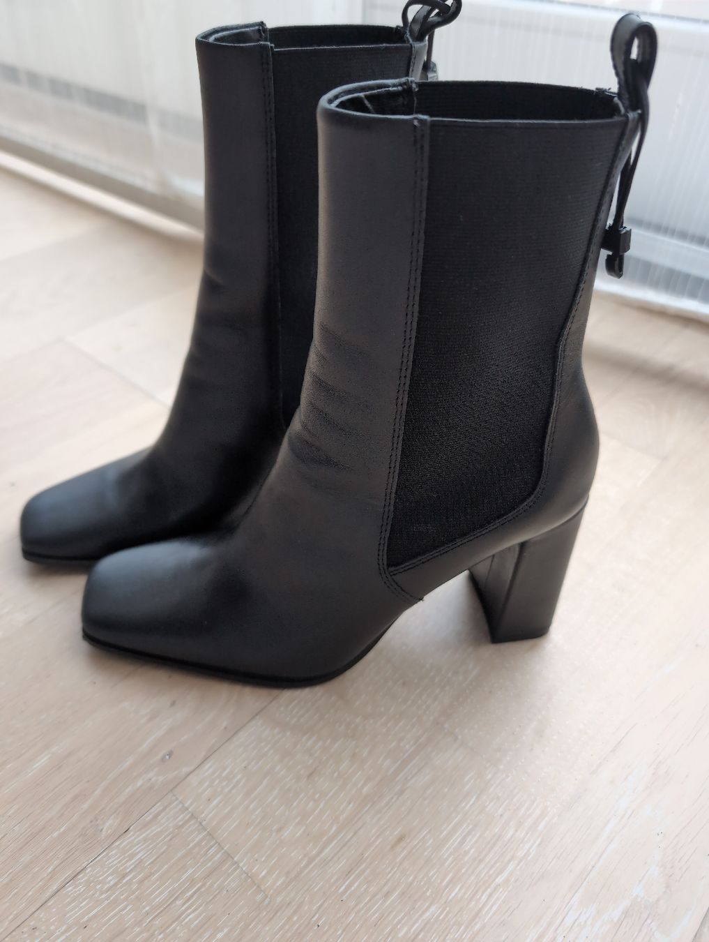Zara Scarpe da donna: BOTTINES À TALONS LARGES – Usato da Carouge GE venduto da Yha84 3