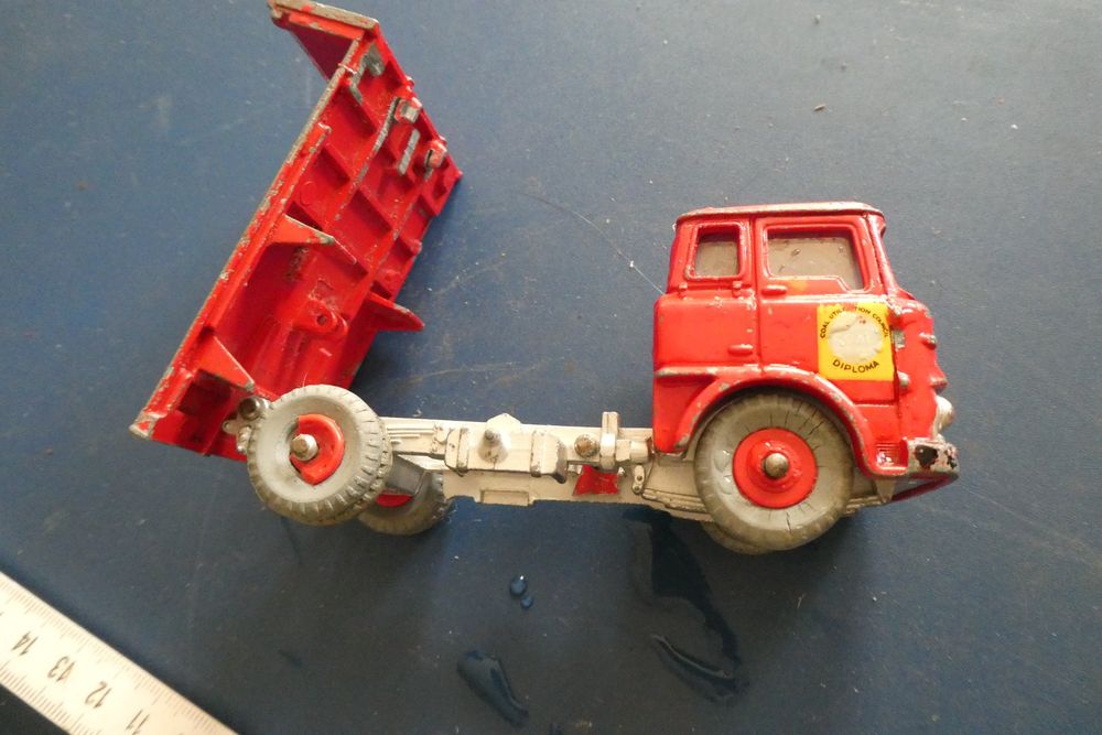 Camion Bedford Dinky Toys GB Réf 066 - Jouet Ancien Collection - Bon état