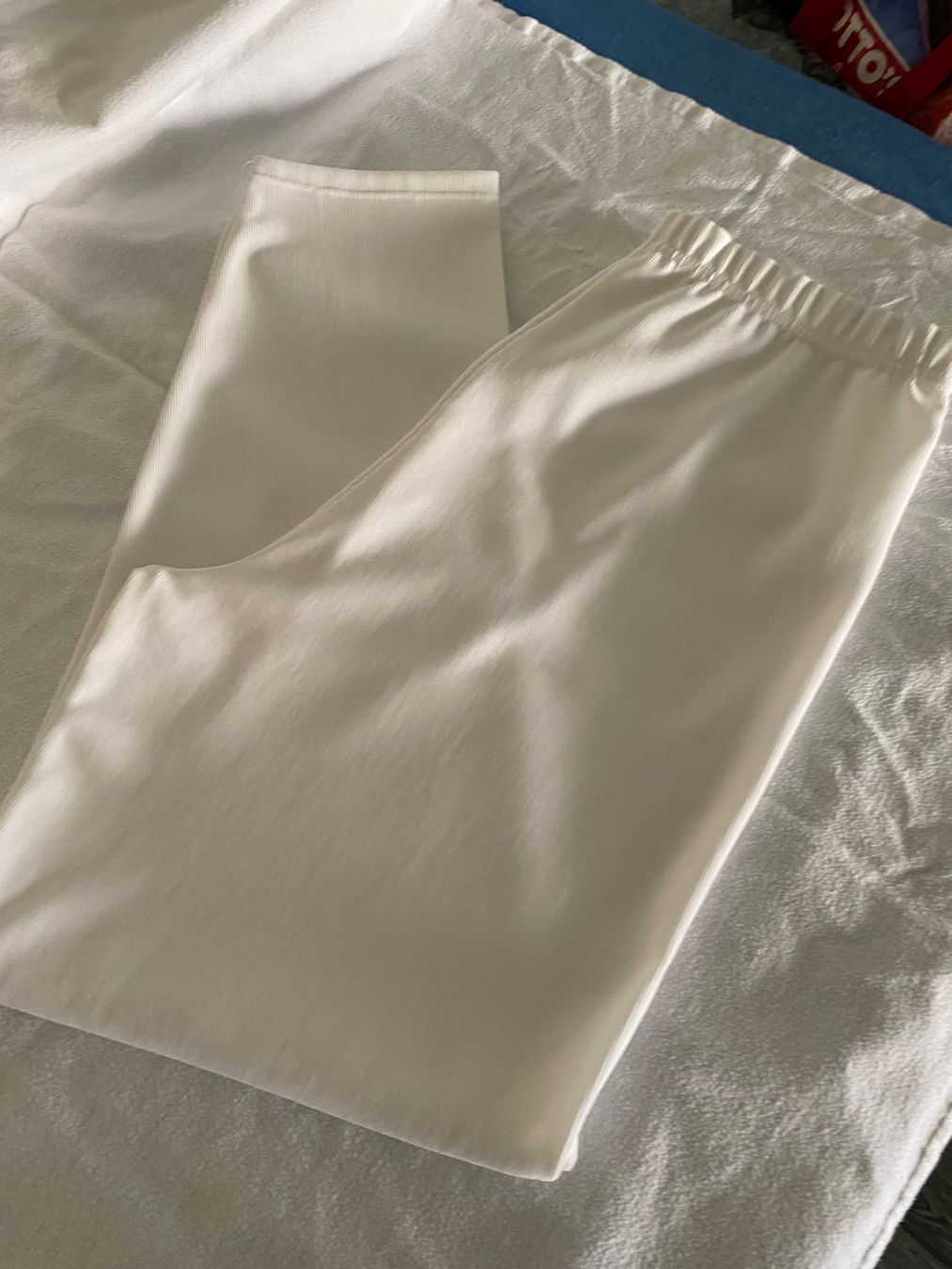 Leggings: Leggings weiss Grösse L – Usato da Allenwinden venduto da Obalu