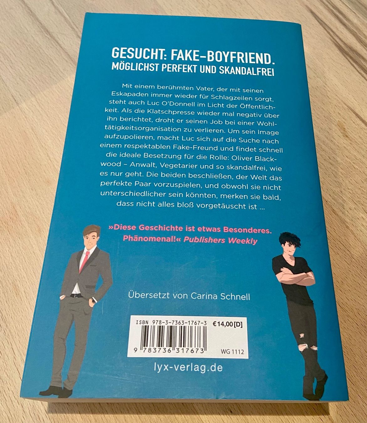 Libri: Alexis Hall Boyfriend Material-Taschenbuch – Nuovo (secondo la descrizione) da Widnau venduto da Imani 2