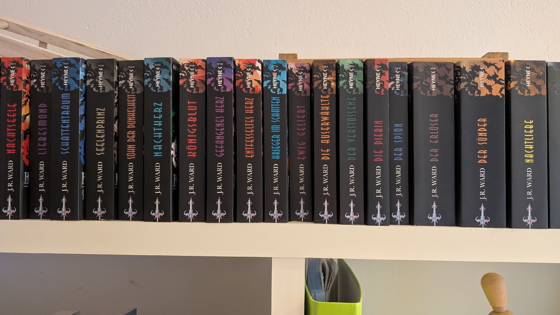 Libri: JR Ward - Black Dagger Serie  – Usato da Elsau venduto da saki1986 2