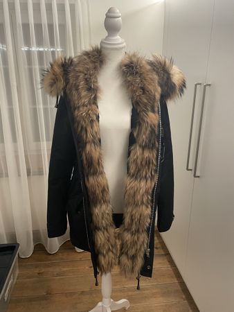Parka-Wintermantel dunkelblau mit Pelzkragen