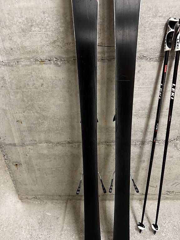 Sci: Paire de ski K2  – Usato da Monthey venduto da and_c5w8 1