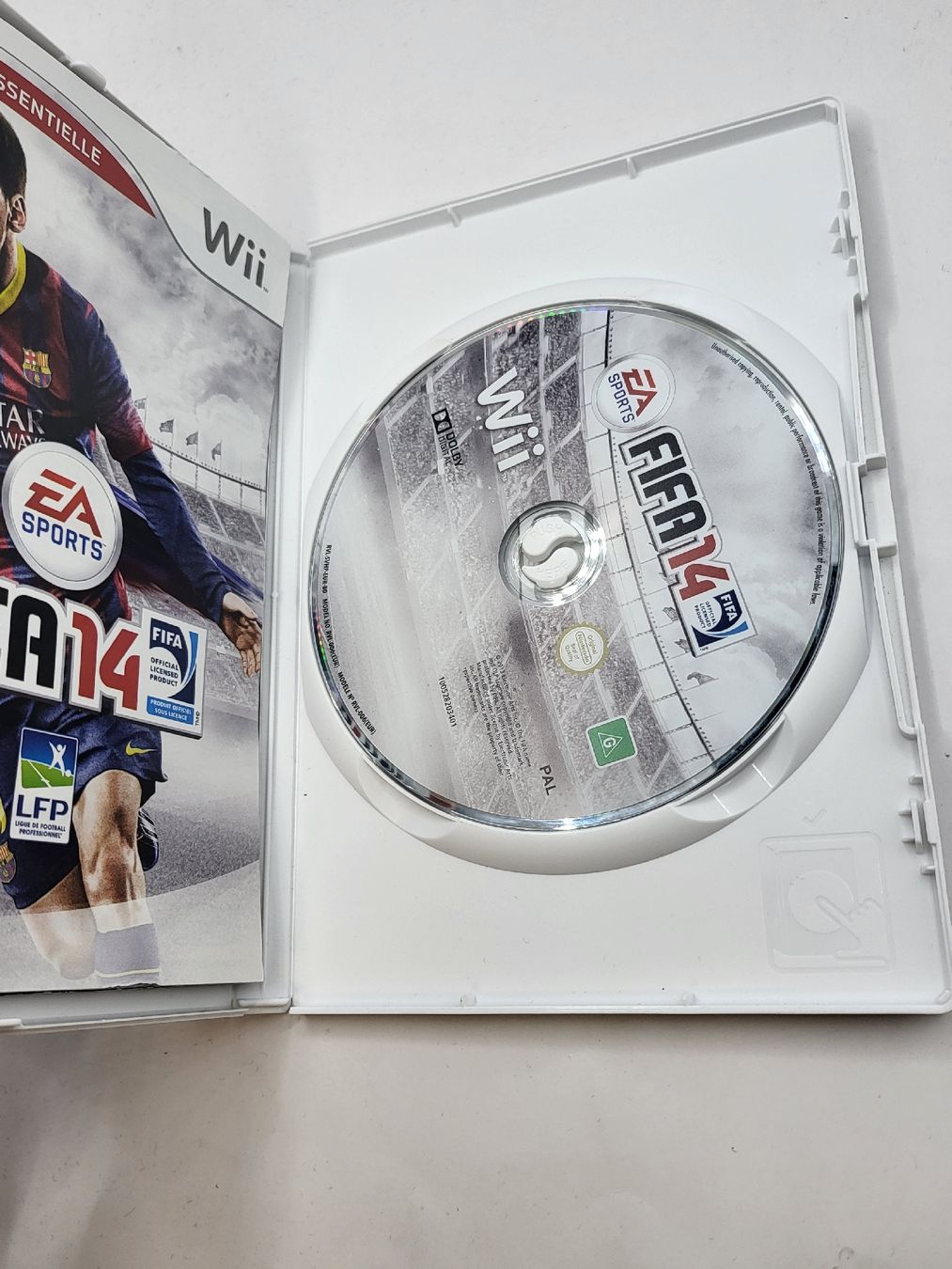 Giochi: FIFA 14 Wii – Usato da Lausanne venduto da CashngoLausanne 1