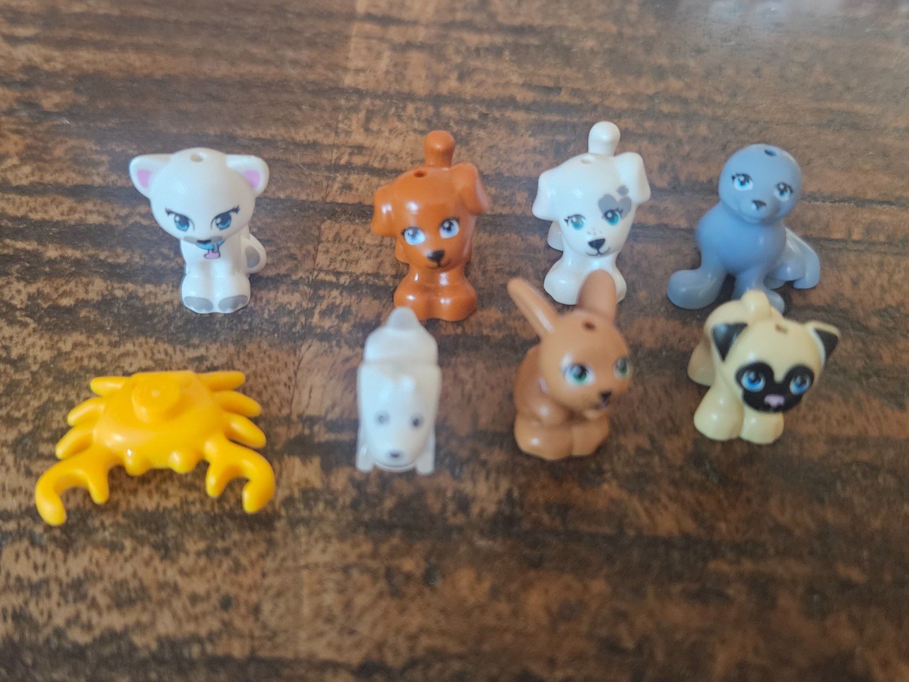 Lego Spielzeuge: lego figurines lot de  8 animaux – Gebraucht aus Confignon von Ecrofigs
