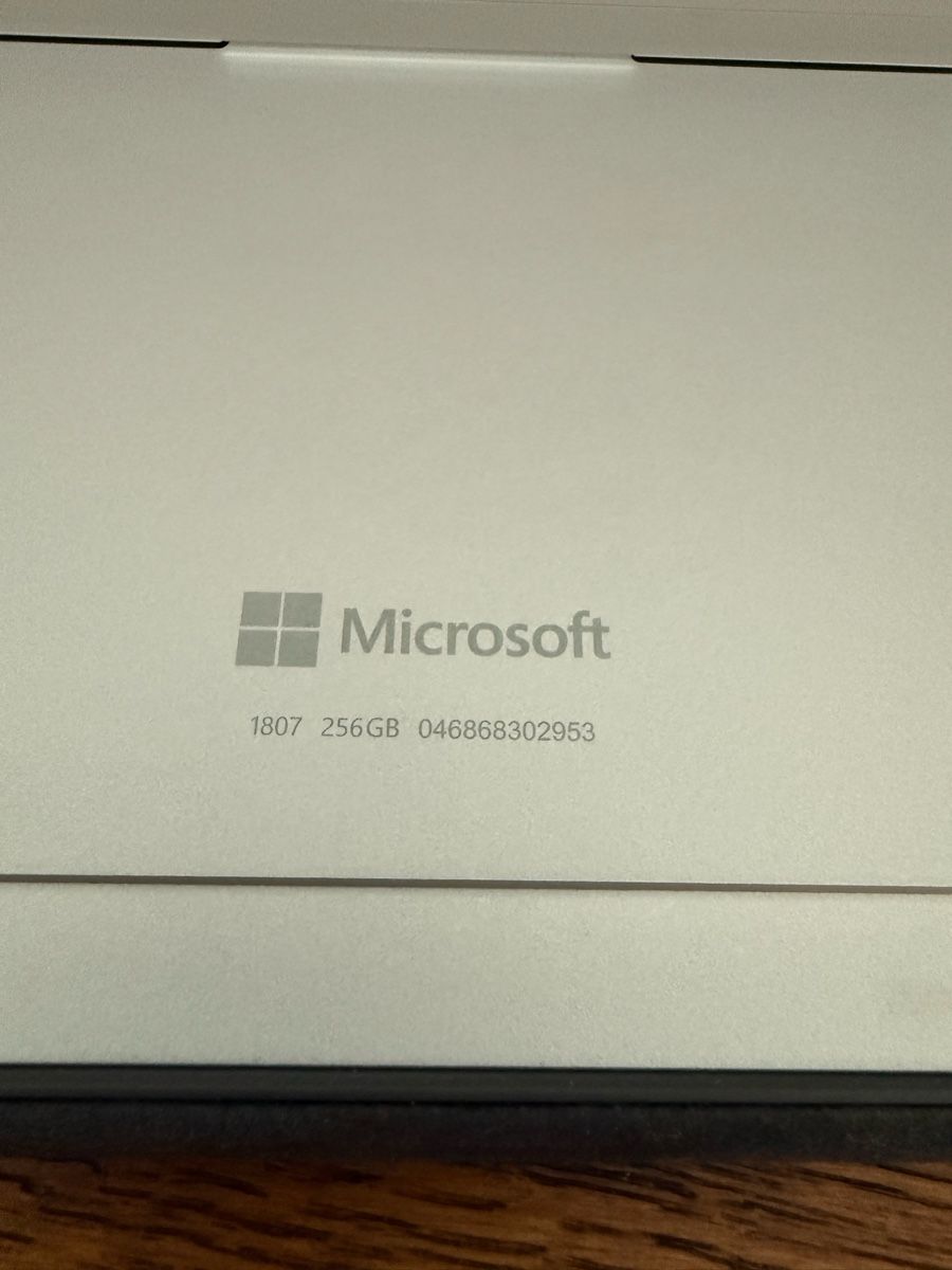 Microsoft Tablet PC: Microsoft Surface Pro 5 Tablet 1807 – Usato da Eggersriet venduto da dan_ktv7 3