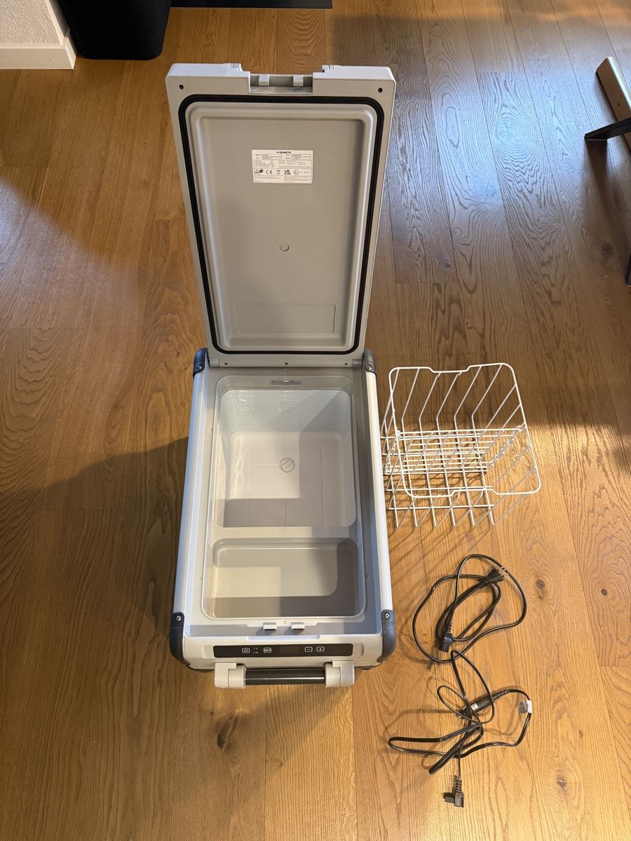Dometic Frigoriferi & Refrigeratori: Dometic Kompressorkühlbox DFX 35 – Usato da Kerzers venduto da pavo0001 1