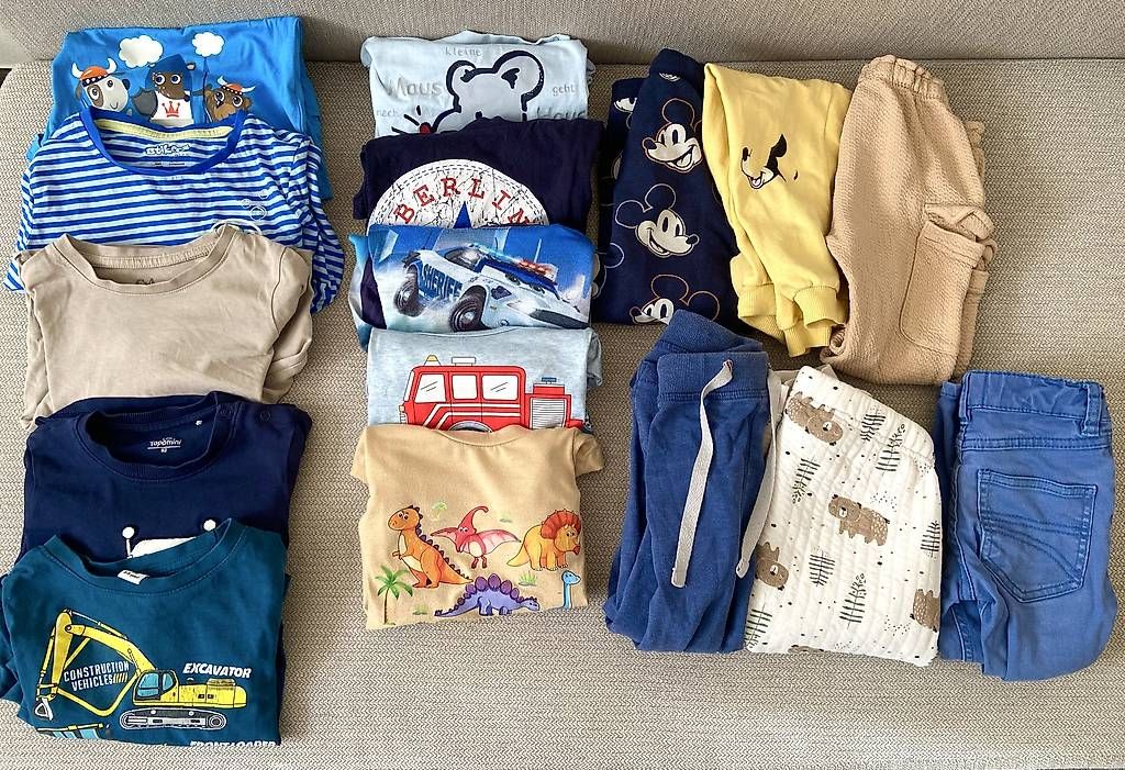 Lotti & Set di vestiti: Kleiderpaket Grösse (86), 92, 98 – Usato da Riehen venduto da leonie_li
