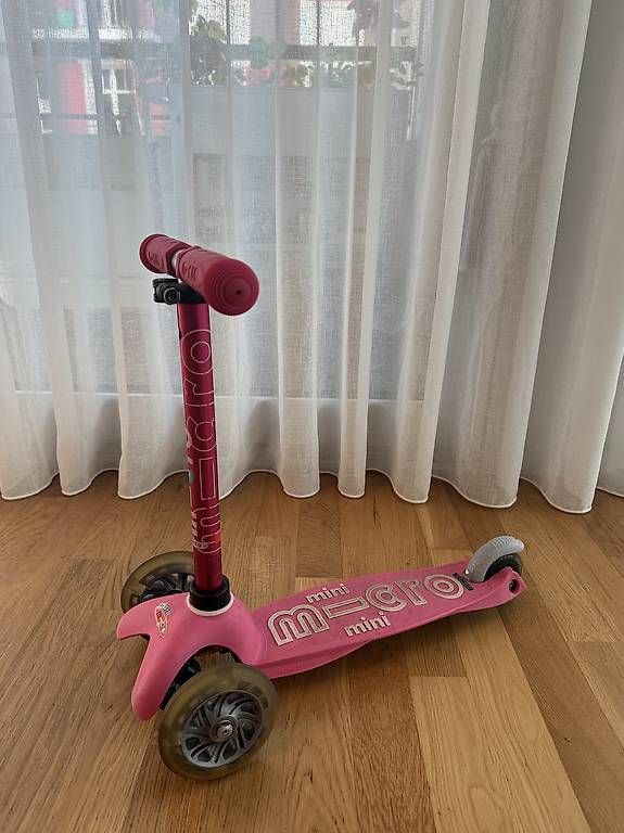 Kickboard: Micro Mini Deluxe Pink – D'occasion à Zürich par dominicmueller87