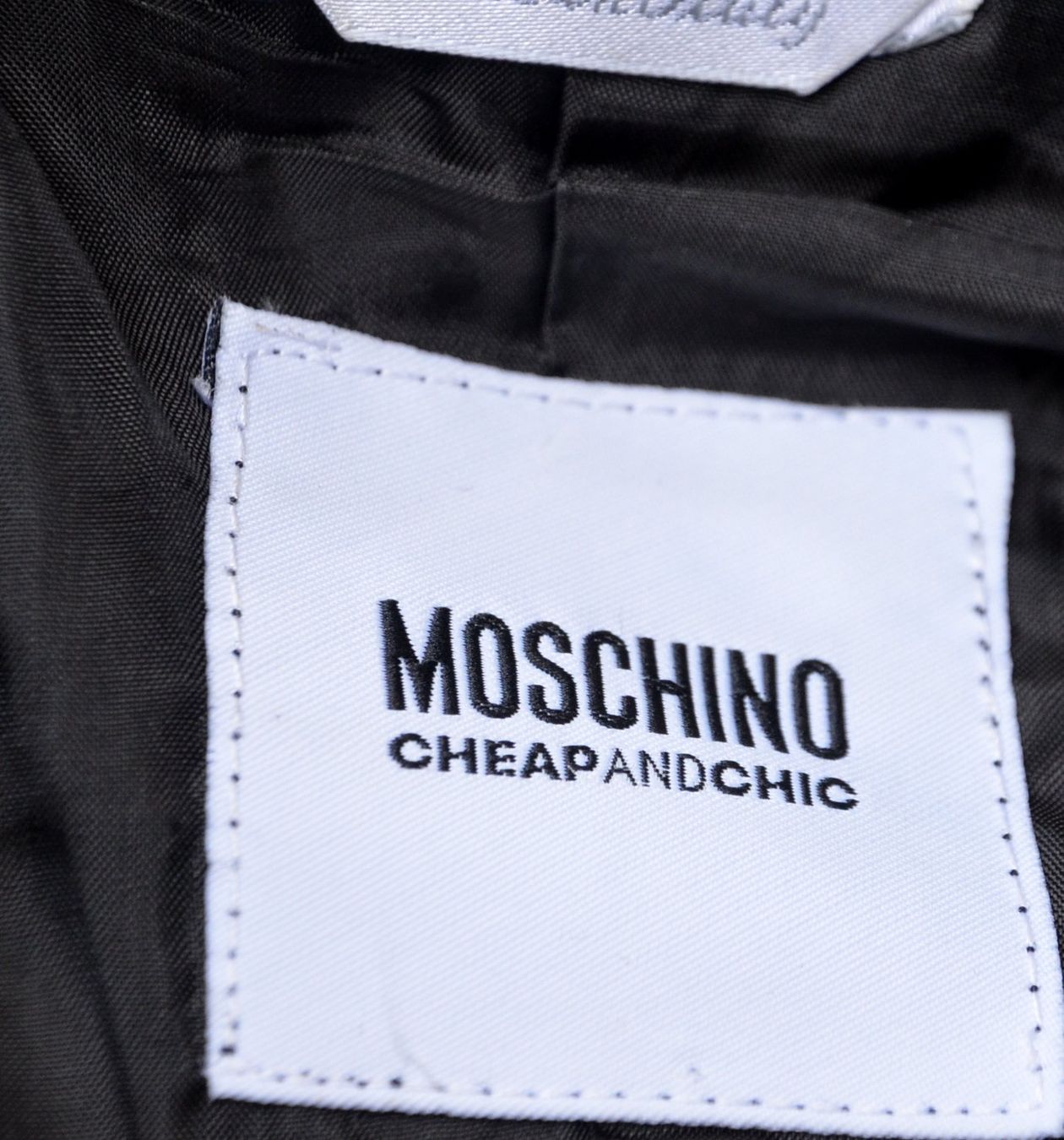 Moschino Giacche: Moschino Blazer / veste  .M – Usato da Collonges venduto da arashee 5