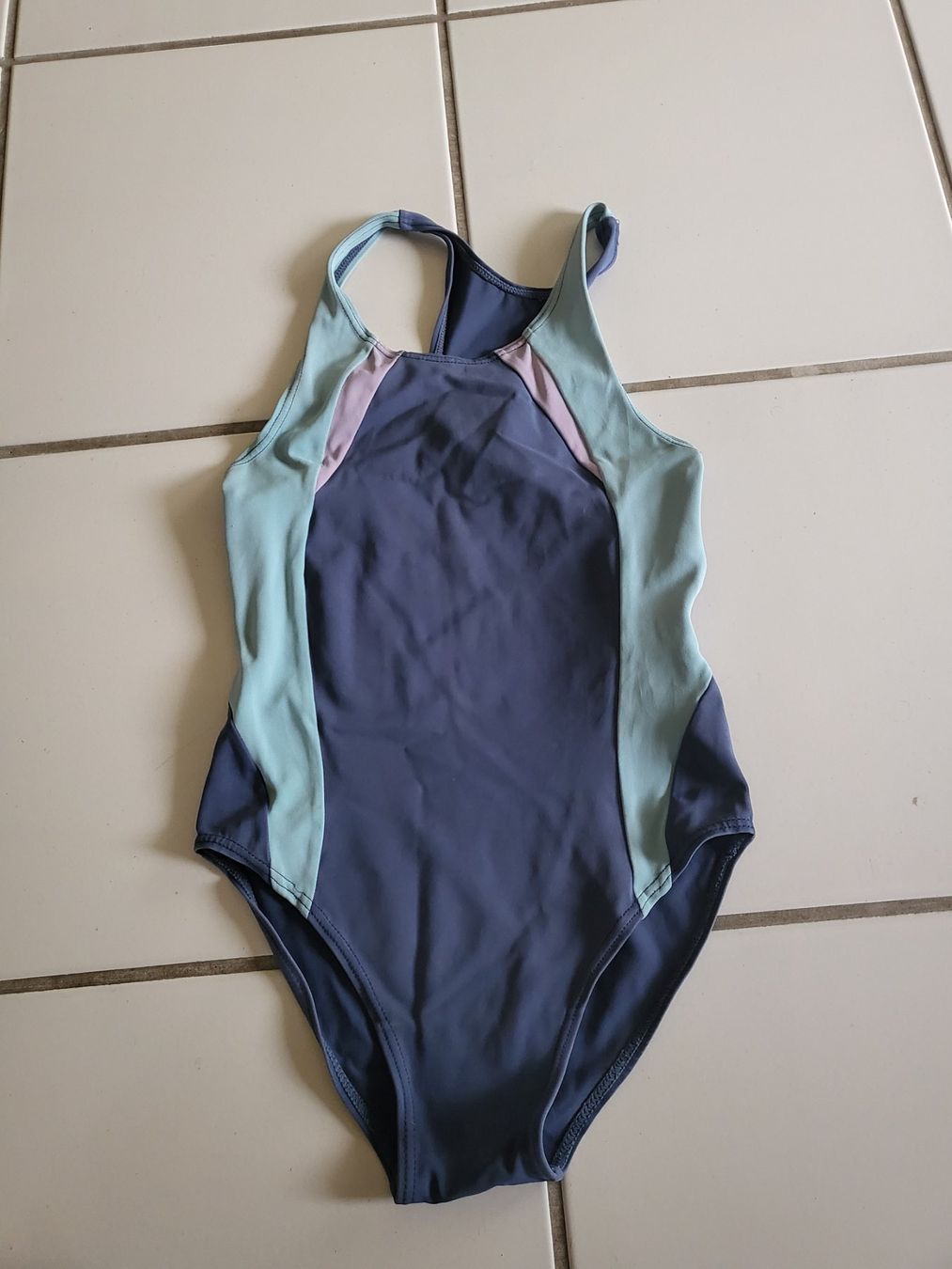 Maillots de bain: Badeanzug von Tchibo  Gr.134-140 – D'occasion à ALTENDORF par da23