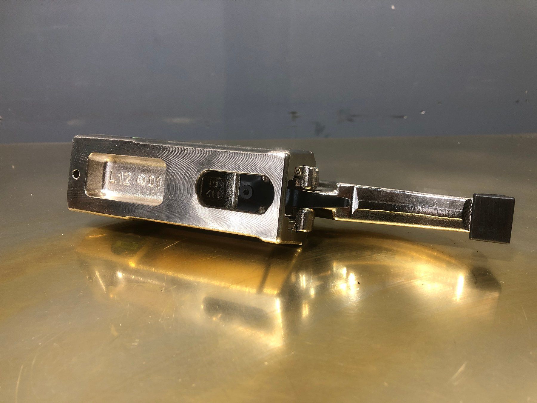 Tutti gli attrezzi: Lenzkes Spannsystem Spannpratze Niederhalter, Spanner – Usato da Laufenburg venduto da Sirluger 4