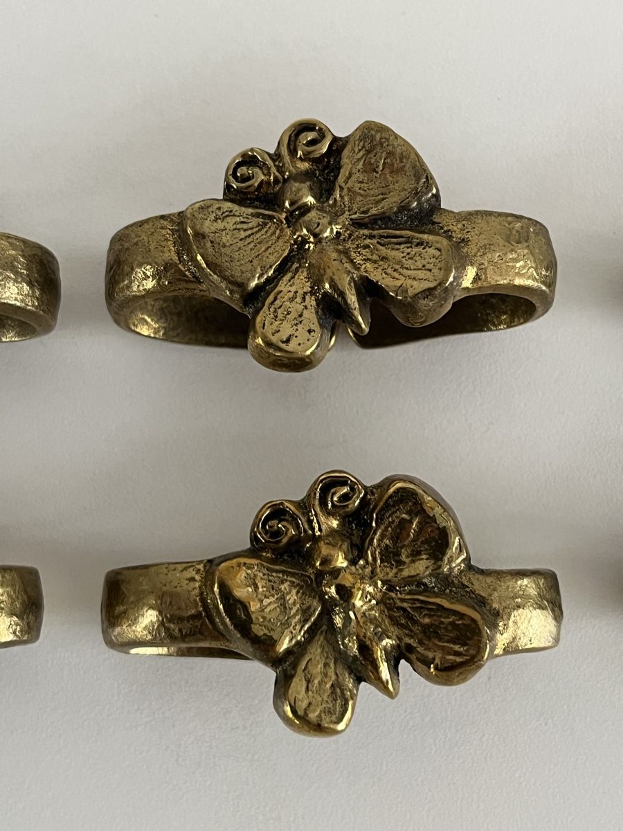 Altro in Decorazioni & Accessori: alte Servietten-Ringe aus Messing oder Bronze  – Usato da Wetzikon ZH venduto da seli03 2