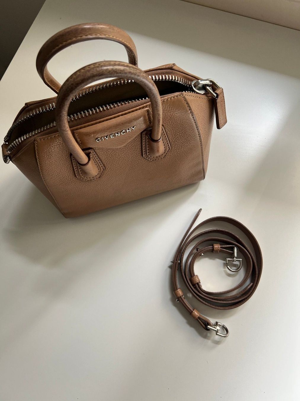 Givenchy Borse: Givenchy Mini Antigona, Light Brown, 2017 – Usato da Zürich venduto da cefanie 3
