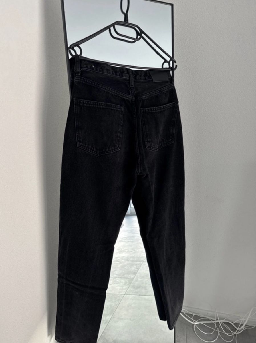 Mango Jeans: Jean noir Mango Selena taille haute déchiré 36 – Usato da Estavayer-le-Lac venduto da Iness_oth 1