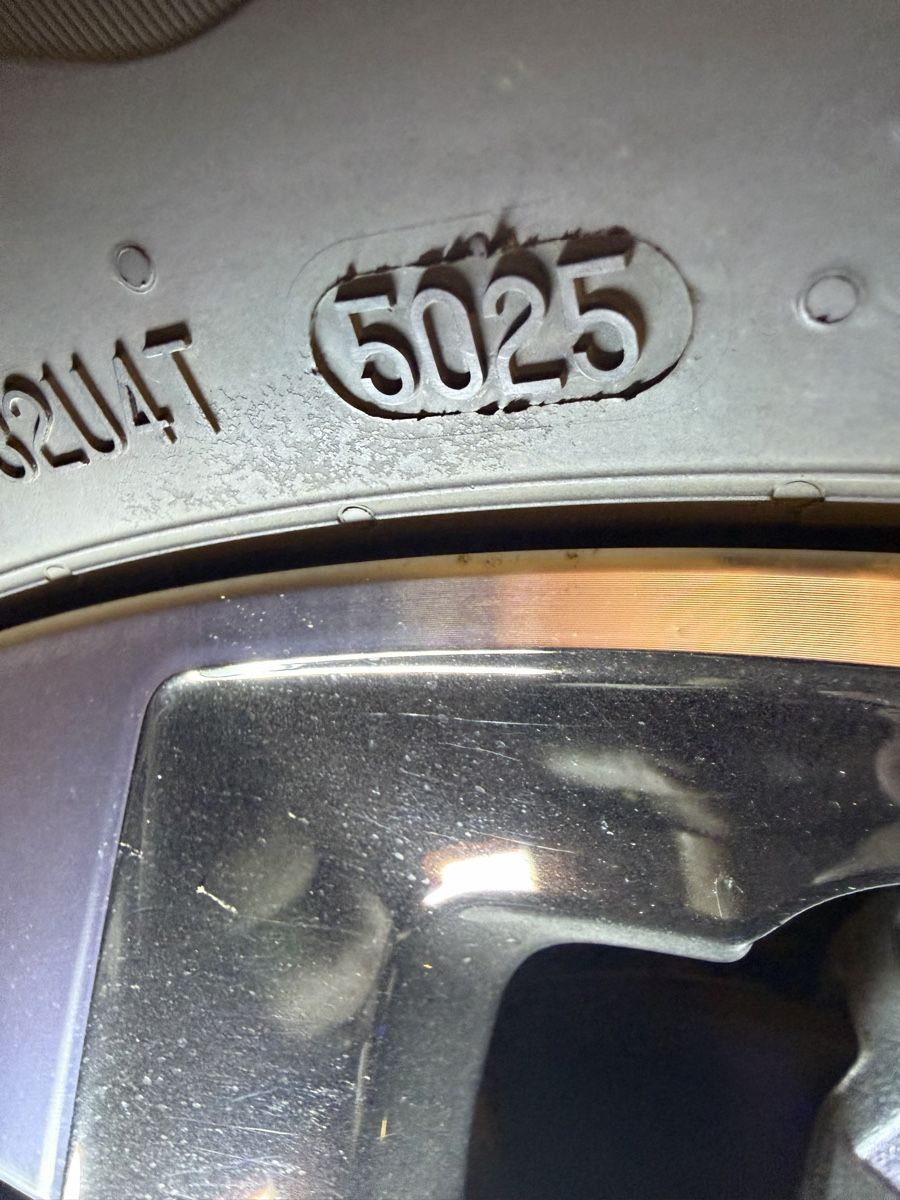 Altro in Scrittura & Disegno: 4 x Continental été 215 60 R18 98H – Nuovo (secondo la descrizione) da duillier venduto da mitch46 2