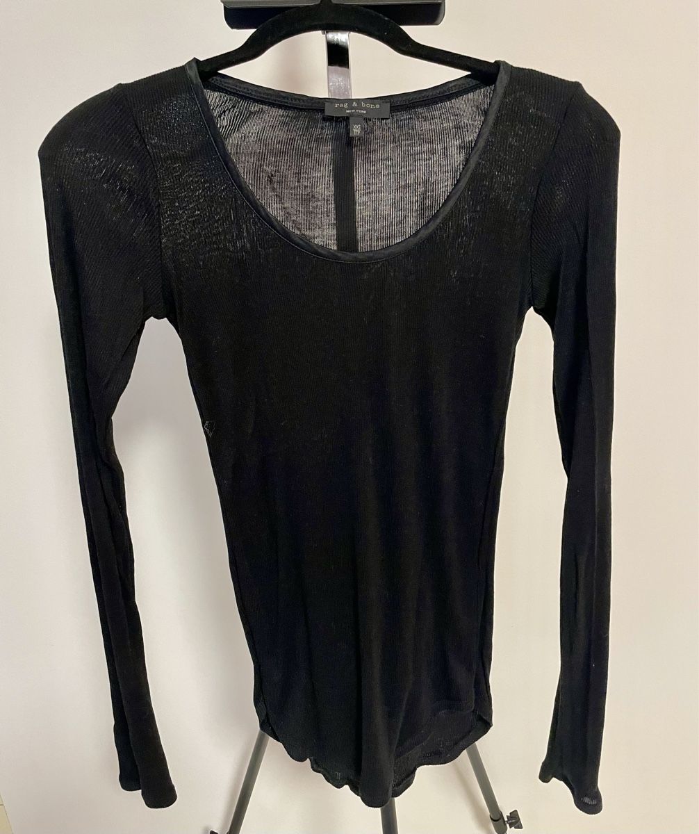 Top: Rag & Bone - T XXS, Top noire – Usato da Genève venduto da Rio10