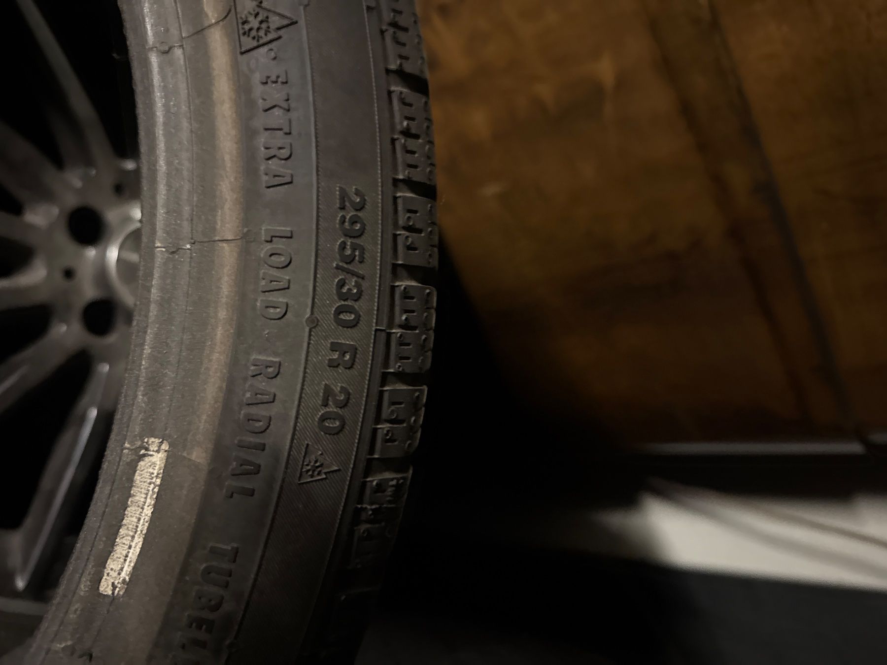 Pneumatici & Ruote complete: 295/30 R20 Continetal – Usato da Lenzburg venduto da mpt_qr6v 1