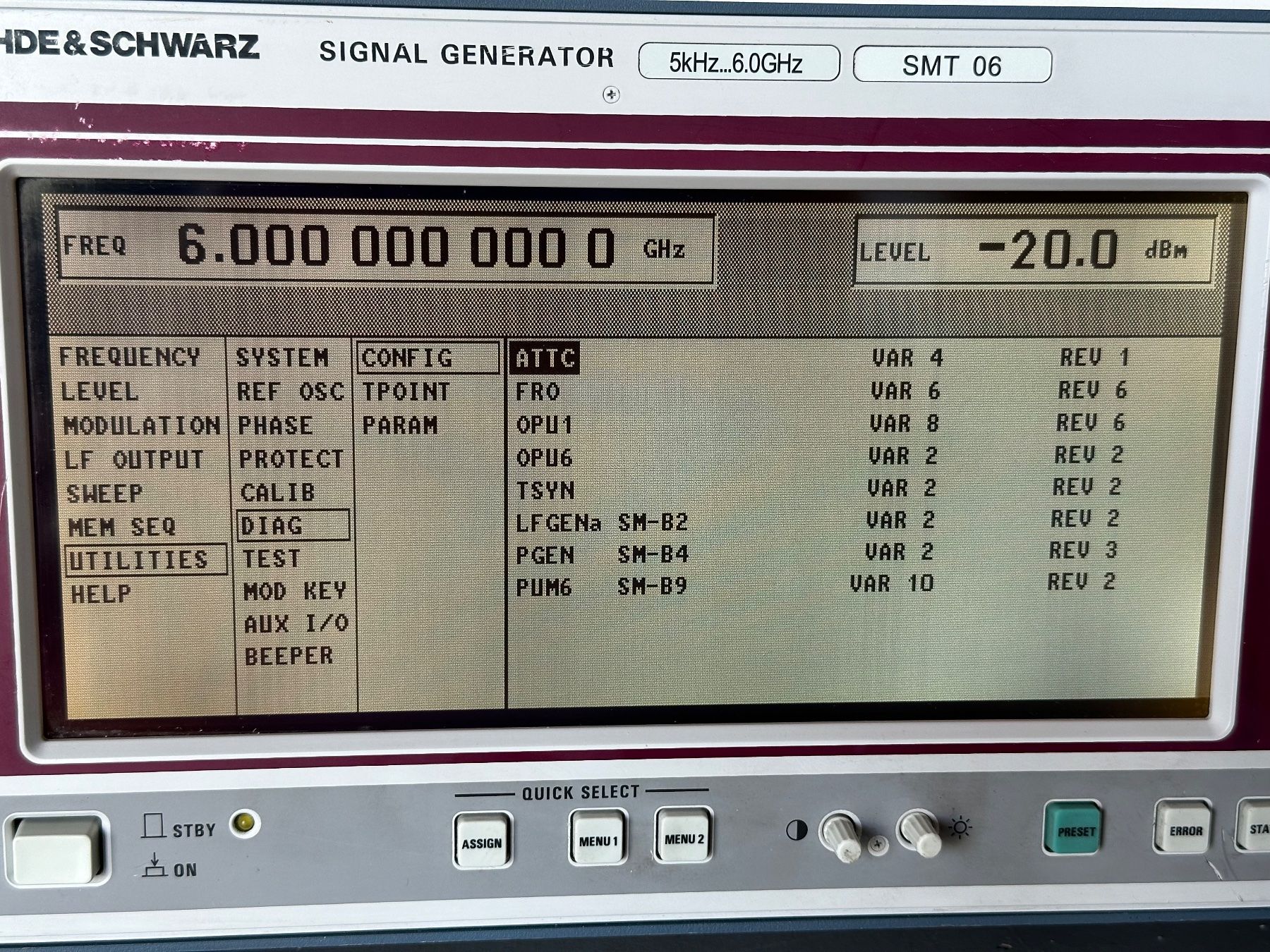 Messen: Rohde&Schwarz SMT06 Signal Generator – Gebraucht aus Nottwil von  6