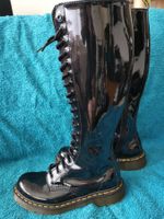 Dr. Martens Lackstiefel