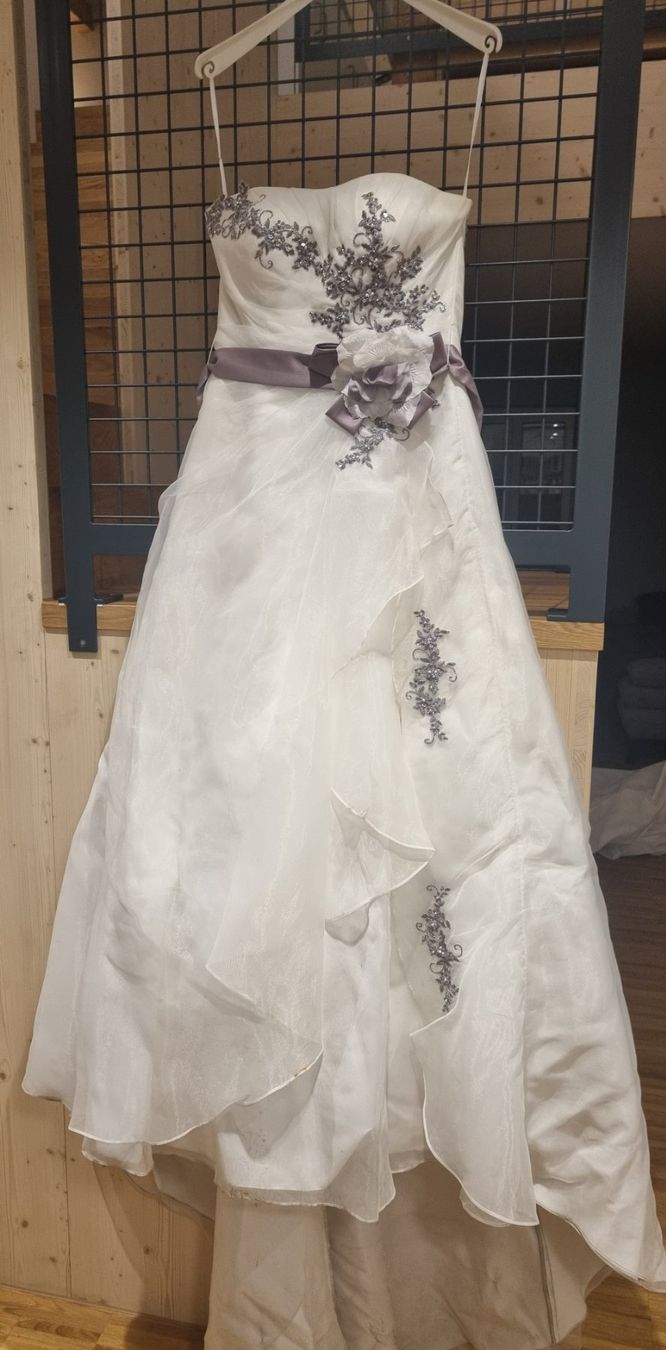 Kleider: Hochzeitskleid – Gebraucht aus Kleindietwil von Iseli11