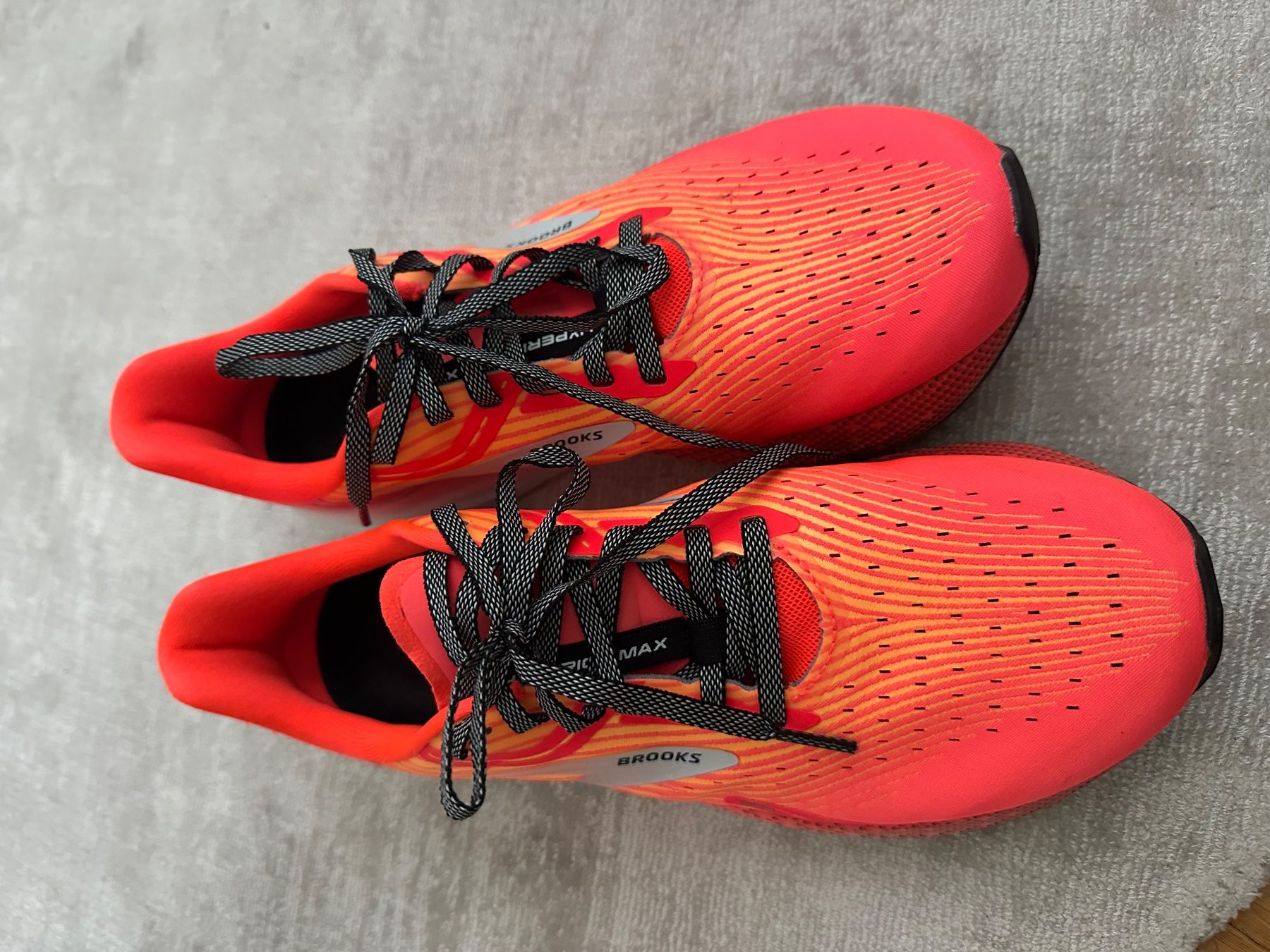 Brooks Chaussures hommes: Brooks Hyperion 3 Max new 42 – D'occasion à Zug par abe_6llp 1