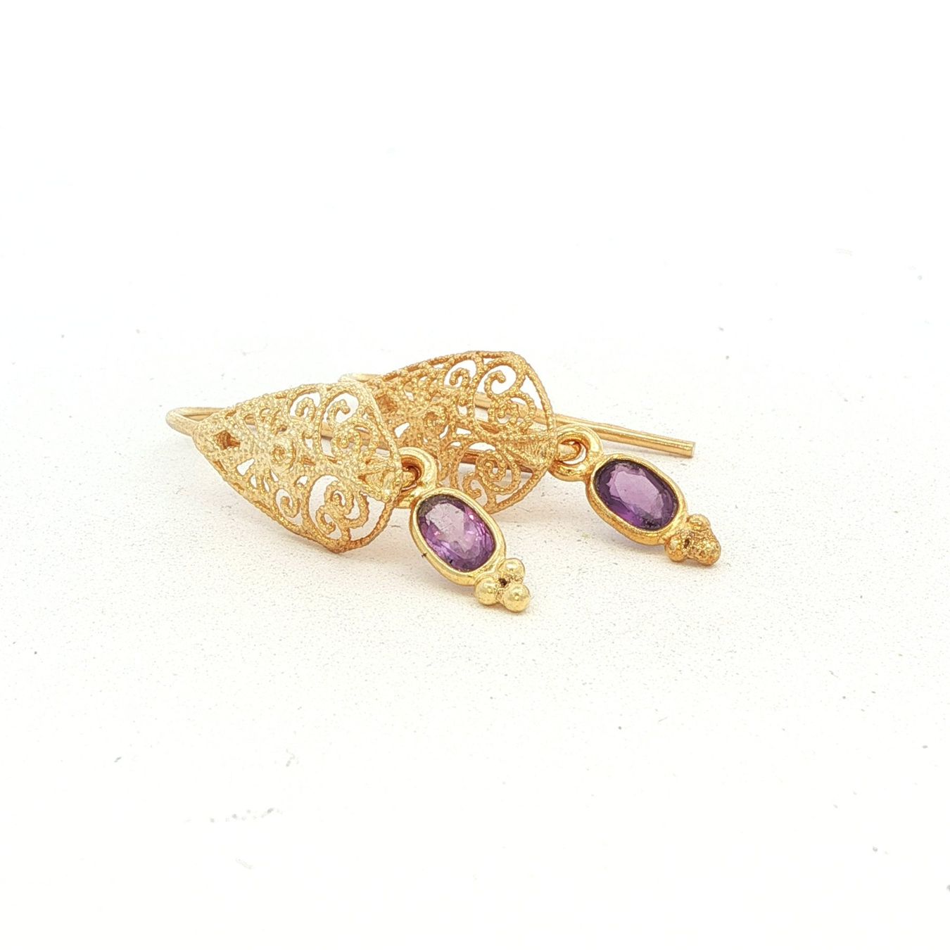 Olga Ribler Orecchini pendenti & Orecchini a lobo: Sterling Silber 925 filigrane Ohrhänger mit Amethyst – Nuovo (secondo la descrizione) da Luzern venduto da Schmuckoutlet