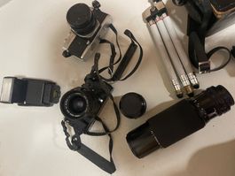 1x Canon A1 1x Minolta 8 K11 1x Minolta SR T 100