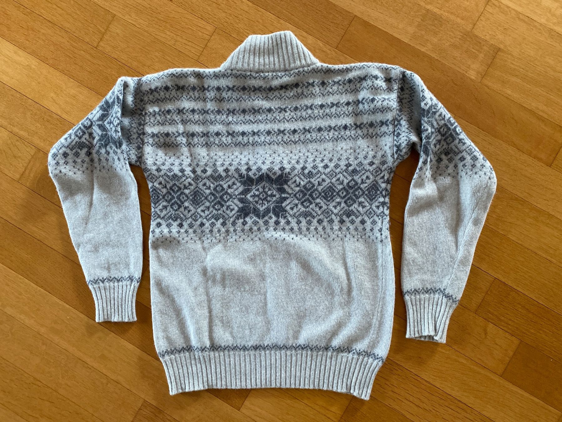 Pullover & Sweatshirts: Cashmere Pullover – Gebraucht aus Bern von hoover08 1