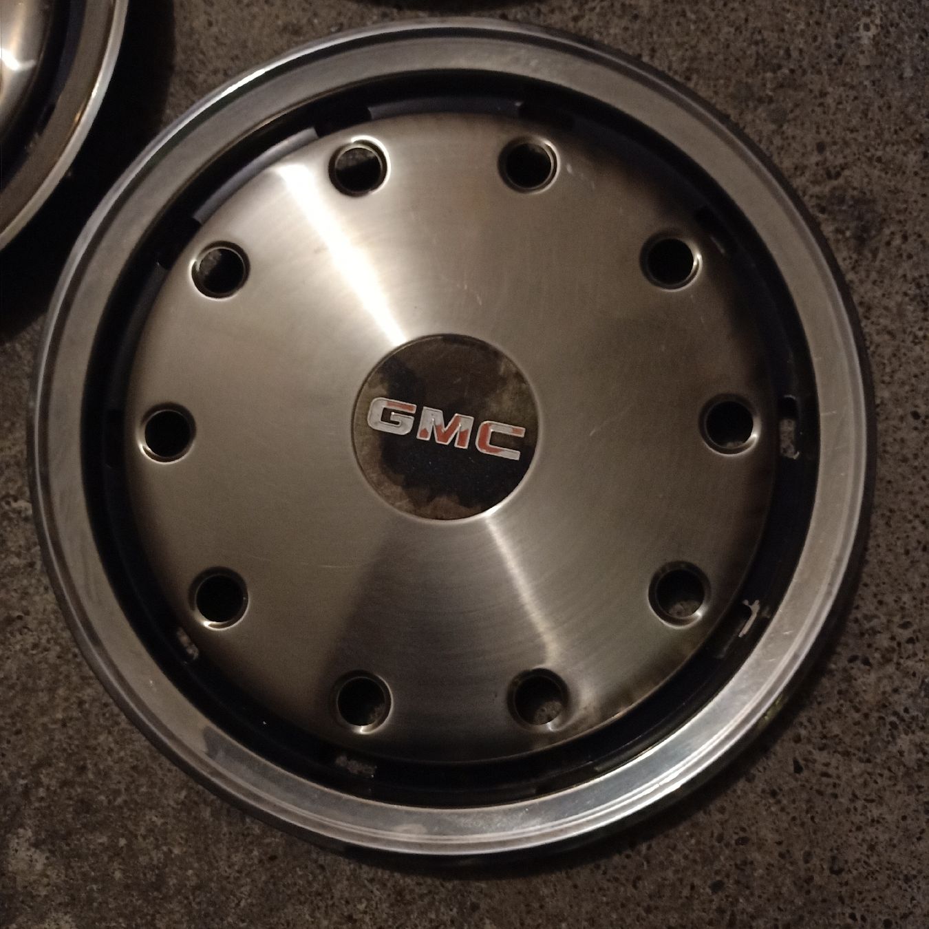 GMC Felgen: Gmc enjoliveur 15' – Gebraucht aus Chernex von Lama1822 3