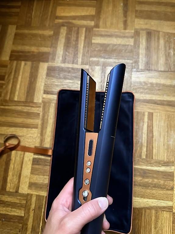 Föhn: Dyson coralle – Neu und originalverpackt aus Cortaillod von bap_7q9y