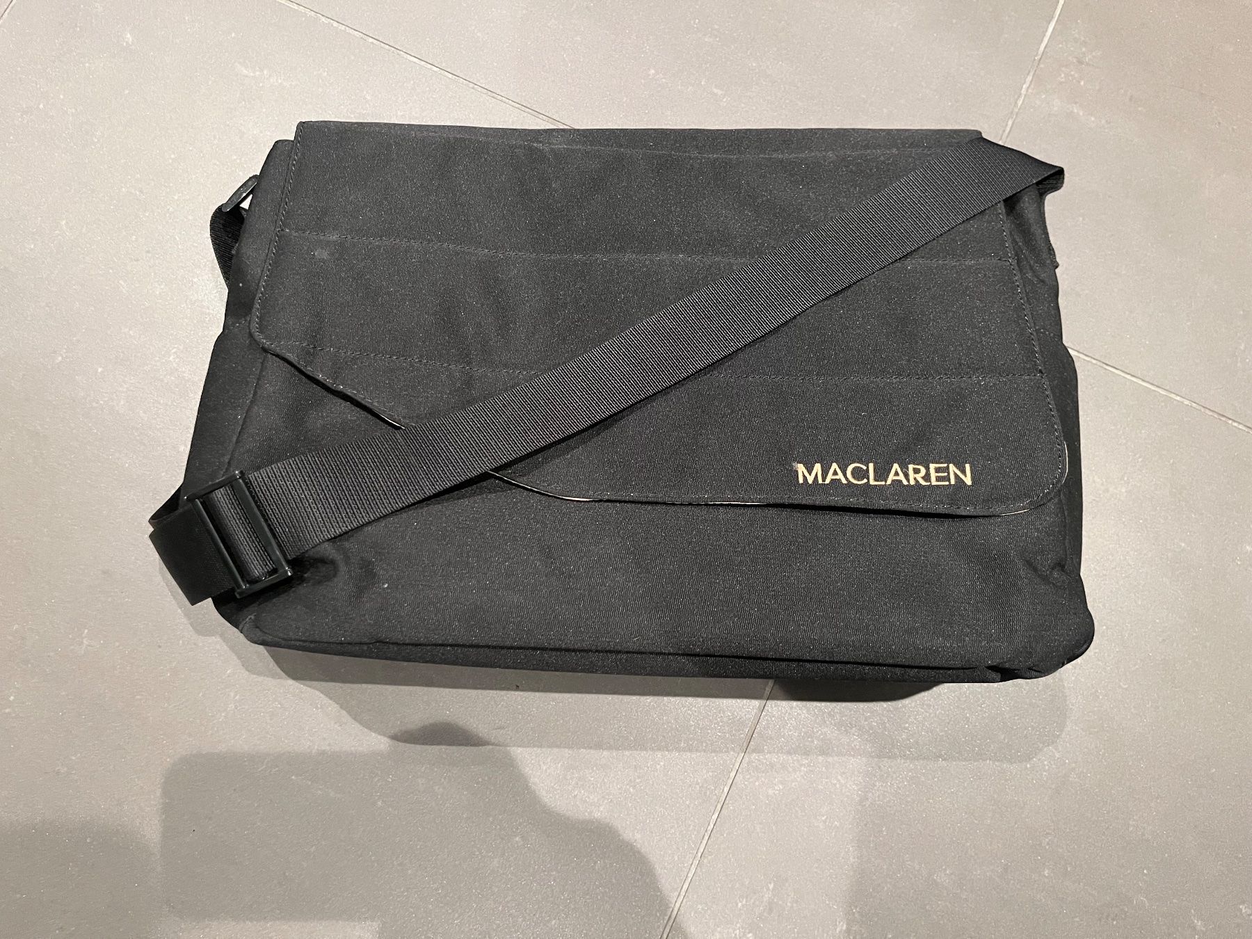 Mclaren Sacchi a pelo: MacLaren Winter Fusssack + Wickeltasche – Usato da Männedorf venduto da fsigillo 2