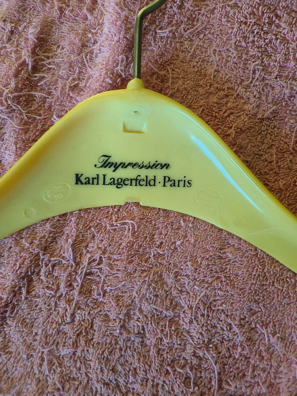 Appendiabiti: Kleiderbügel Karl Lagerfeld – Usato da Muttenz venduto da christophkopp 1