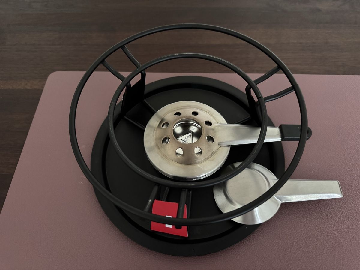 Set di piatti: Fondue Set 9Teilig – Usato da Regensdorf venduto da scheissspiel 5